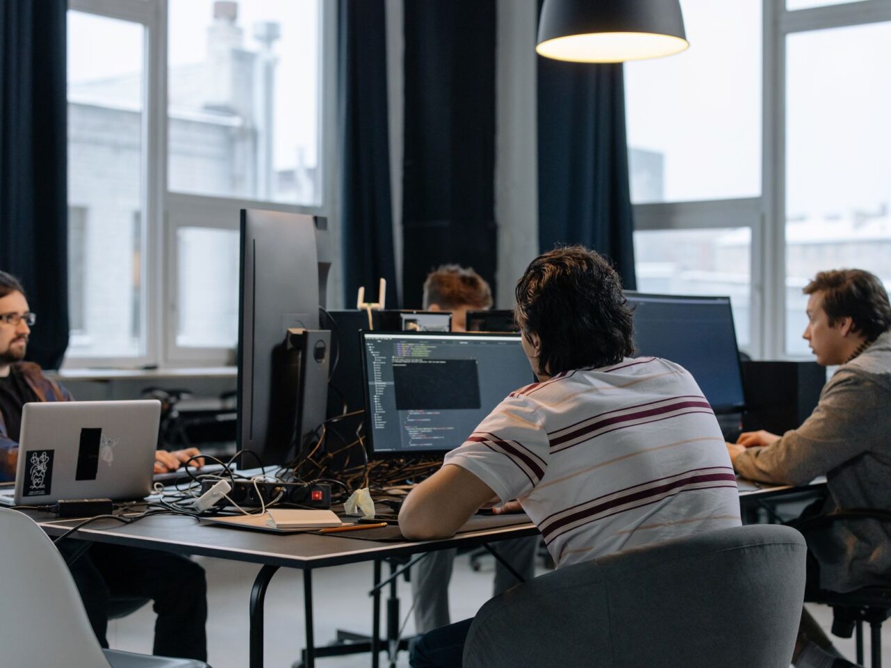 Web application : différences entre site web, application web et plateforme